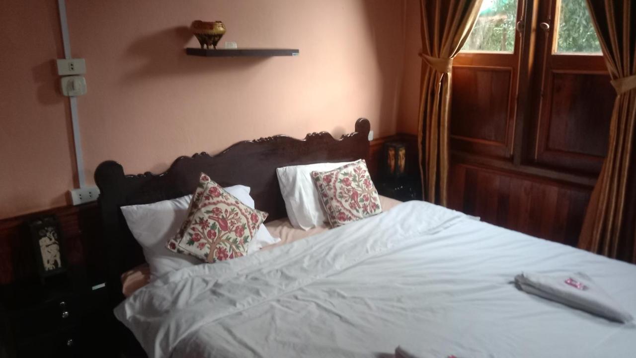 Pukyo Bed And Breakfast Belgian Lao Ban Nangoy Eksteriør bilde
